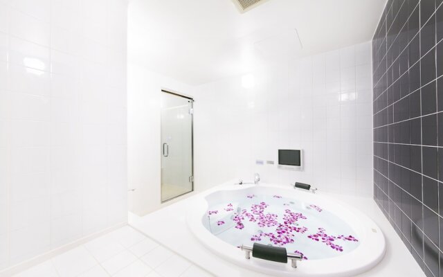 Hotel Lotus Toyonaka (Adult Only)