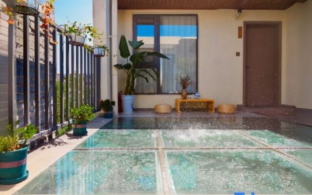 Xiangjian Shiguang Homestay (Luoqi Ancient City Cross Street Branch)