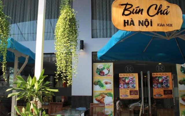 Romantic Hotel
