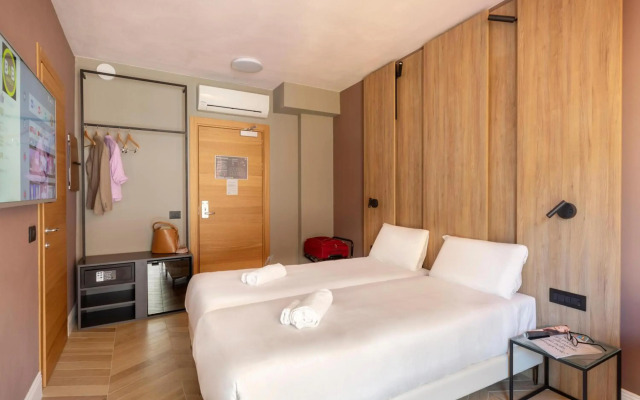 B&B Hotel Genova City Center
