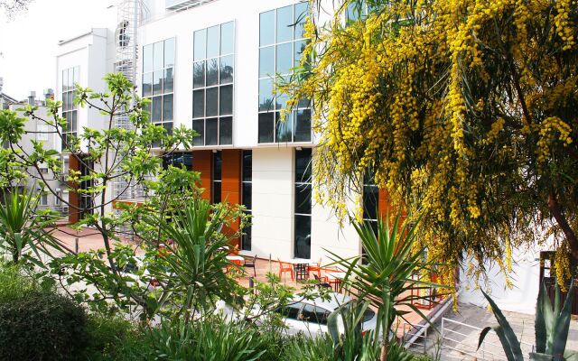 Regna Hotel