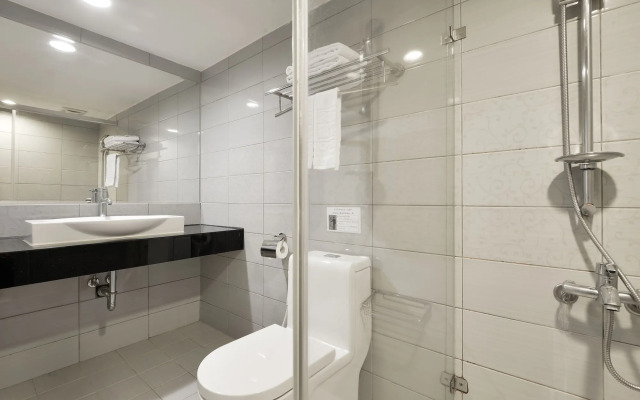 Taichung Saint Hotel