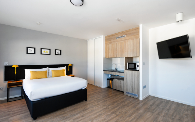 Staycity Aparthotels, Near Disneyland® Paris
