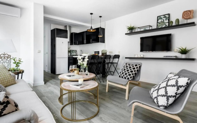 Agradable apartamento Arturo Soria D1