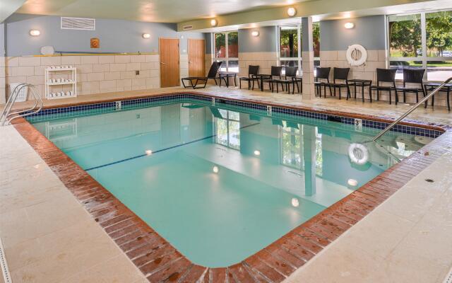 Holiday Inn Express & Suites Lacey – Olympia by IHG