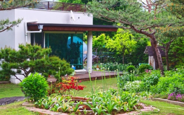 Namyangju Tannenbaum Pension