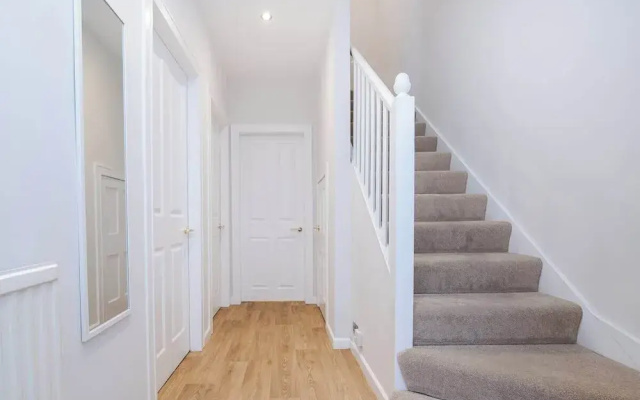 2bed House in Torry - Free Parking