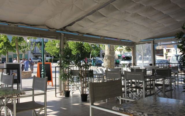 Cozy Holiday Home in Cogolin With Heated Pool