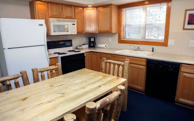 Timber Creek Chalets: 9