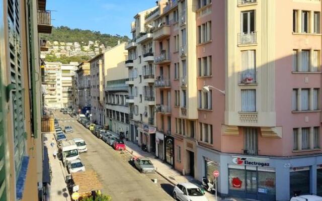 2 à 6 personnes - WELCOME TO NICE ! LOGEMENT PORT