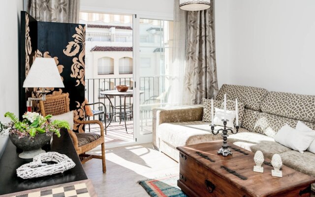 PC-Comfy 2 bedroom apt center Estepona
