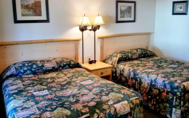 Green Gables Motel & Suites