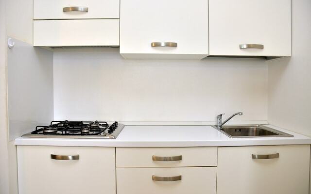 Bright Flat Overlooking the sea - Beahost