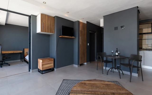 The Decks 1102 by CTHA