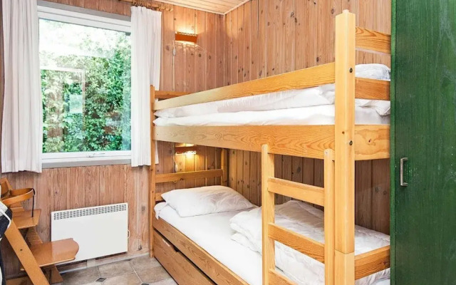 6 Person Holiday Home in Glesborg