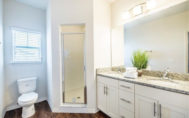 Amazing Townhome! - Lucaya Village - 8951SD