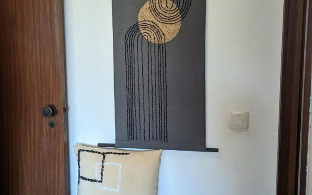 Pine Tree Apartment