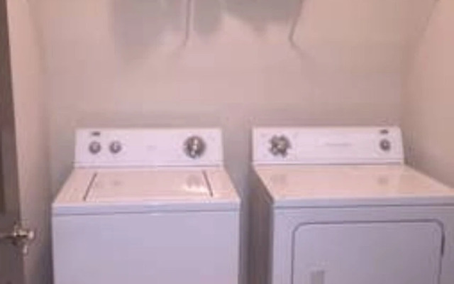 Private 2 Bedroom Midtown Apt