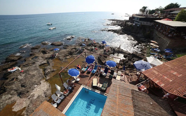 Yali Hotel