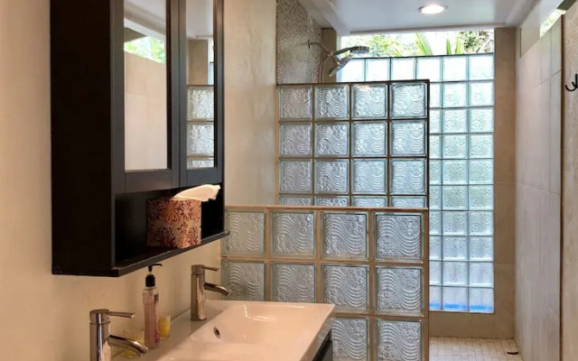 Bocas Beach Club & Suites