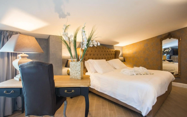 Marina Holiday Resort & Spa