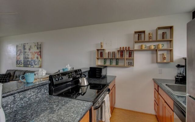 Mauna Loa Shores #405 1 Bedroom Condo By Redawning