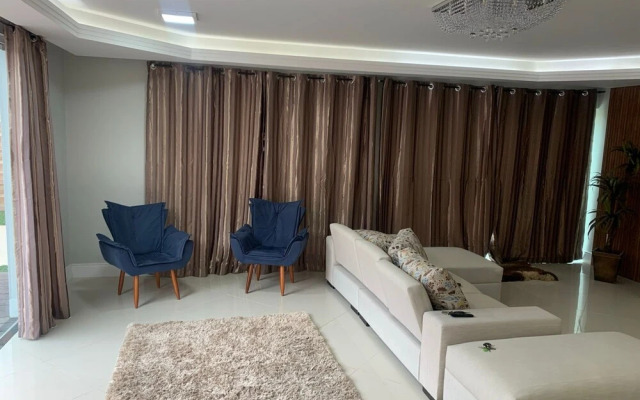 Casa Flor de Lis- Piscina Lazer Conforto