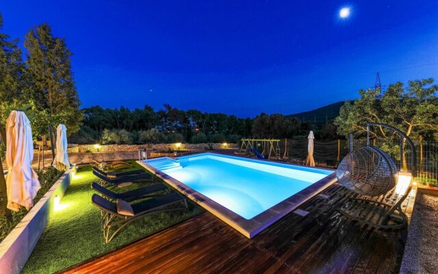Amazing Home in Sibenik With 2 Bedrooms, Wifi and Outdoor Swimming Pool
