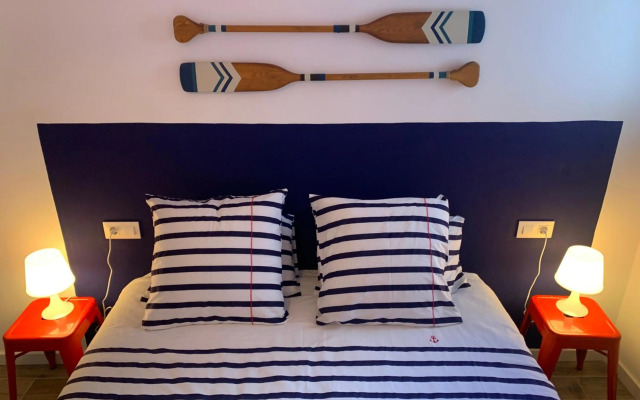 CAN MARTINEZ Calella Beach Boutique Apartment