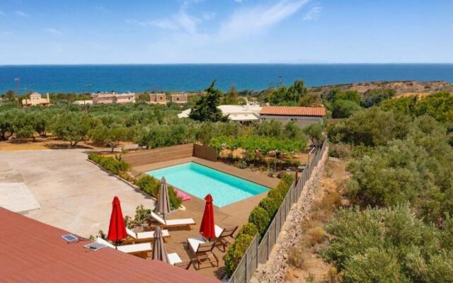 Fuego Sagrado Hideaway-A Poolside Retreat