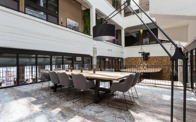 Hotel de Timmerfabriek I Kloeg Collection