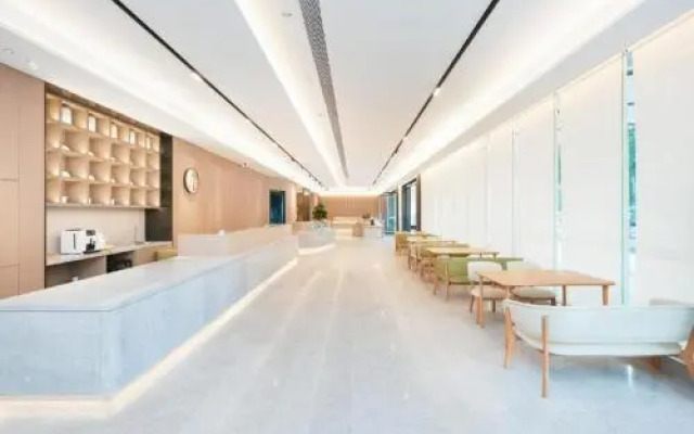 JI Hotel (Shenzhen Futian Convention and Exhibition Center Huanggang)