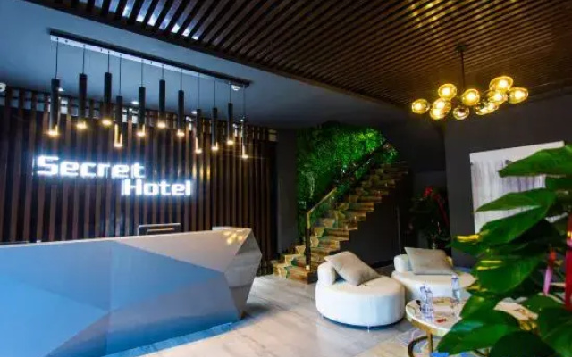 Secret Hotel