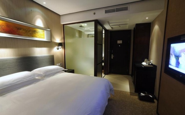 Yiwu Byland World Hotel