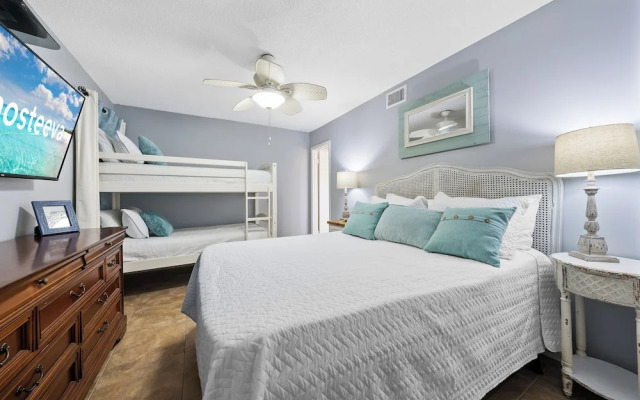 Island Winds West 471