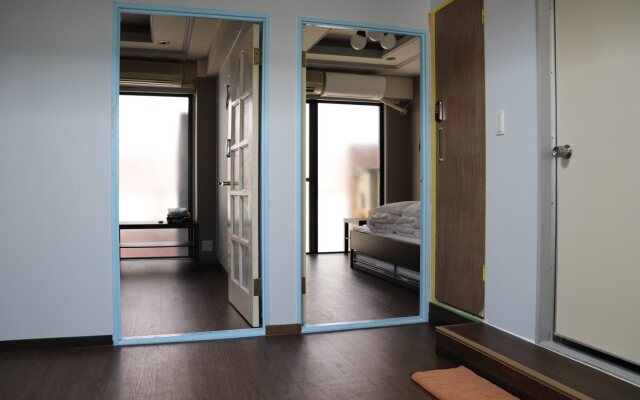 Sophiearth Hostel & Apartments