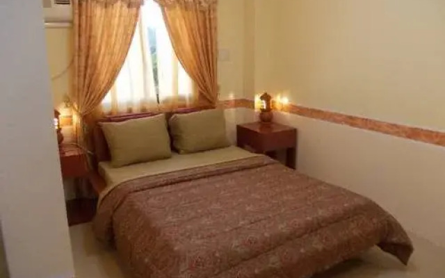 Murmar's Le Pram Hotel