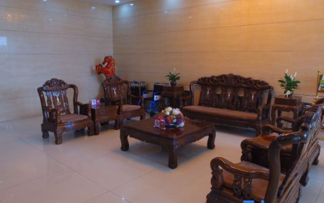 Yanchi Hotel