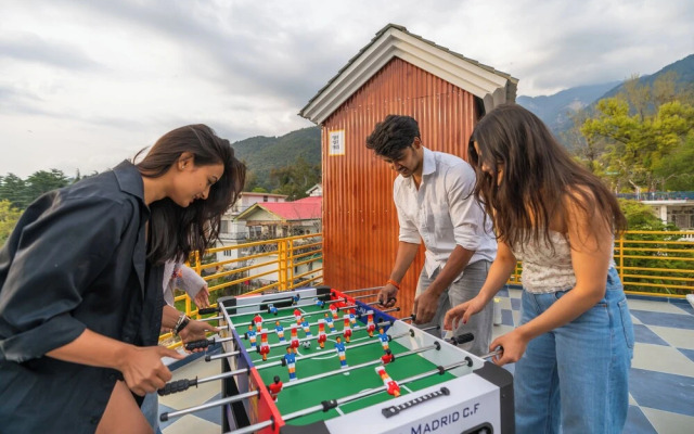 The Social Stays Bir Formerly Artbuzz