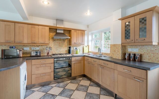 Sulston Lodge 3-Bedroom House
