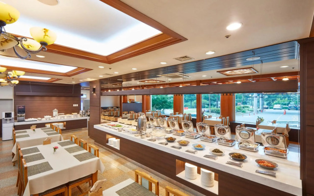 Kumho Sulak Resort