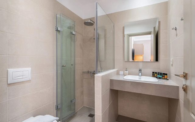 Viaggio Elegant Rooms