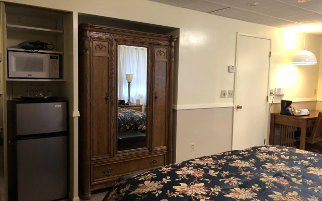 Deal's Bed & Breakfast Inn