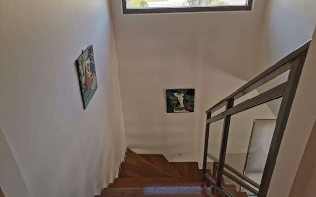 Serviced Waterfront Whole Villa Sydney