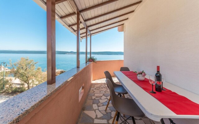 Beautiful Apartment in Nevidane With 2 Bedrooms and Wifi