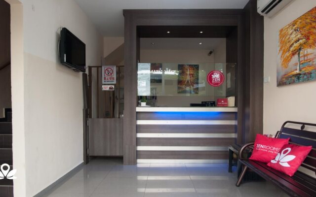 New Golden Star Hotel