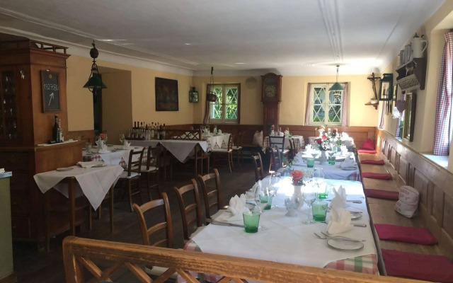 Der Schlosswirt zu Anif - Biedermeier-Hotel und Restaurant