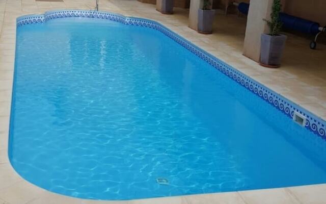 Beautiful 2-bed Apartment