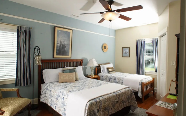 Seven Oaks Bed & Breakfast