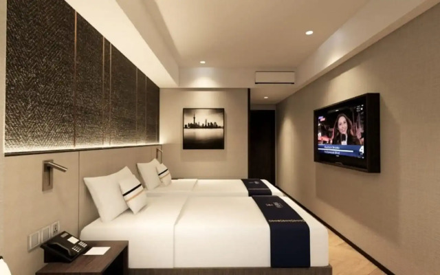 Fieris Hotel Rawamangun